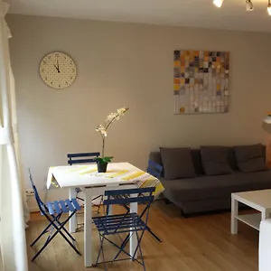  Apartament Yellow